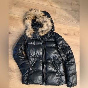 SAM. GUC Black puffer with Fox trim hood Medium